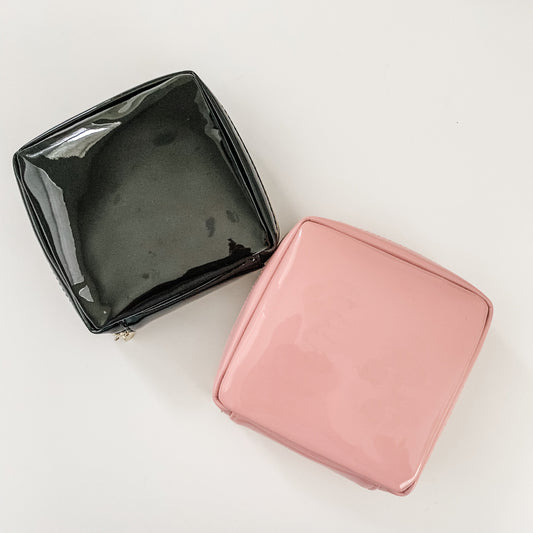 Clamshell Pouches
